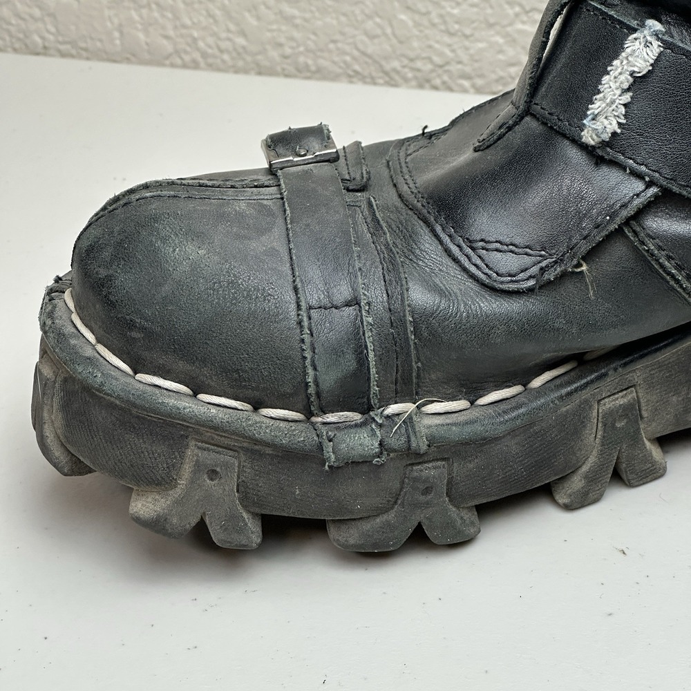 Used  Black Leather Skull & Bones Goth Biker Boots 1809-255 Size 7.5/Men's 9/WM - Picture 11 of 16